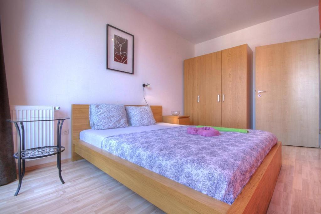 Apartment Budapest Peace Room photo
