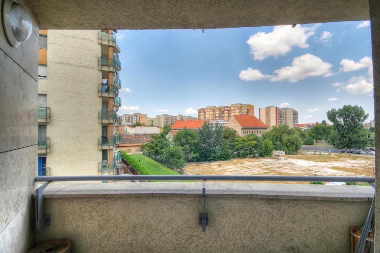 Apartment Budapest Peace Room photo